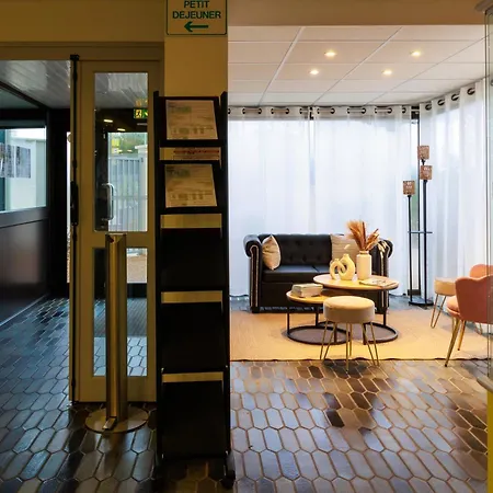 Отель Logis Le Rochelois