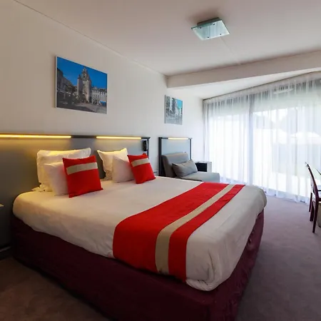 Logis Le Rochelois 3*