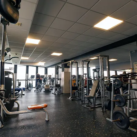 Logis Le Rochelois Otel