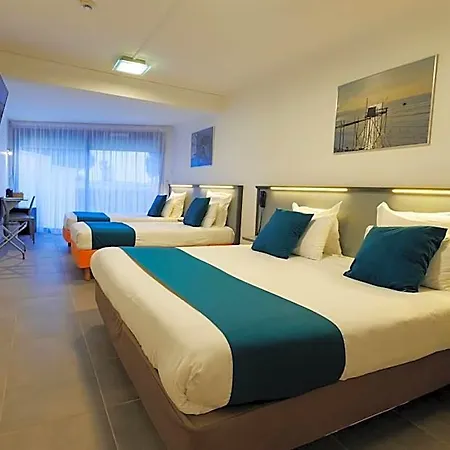Hotell Logis Le Rochelois 3*