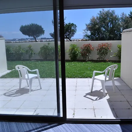 Otel Logis Le Rochelois