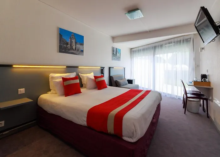 Logis Le Rochelois 3*